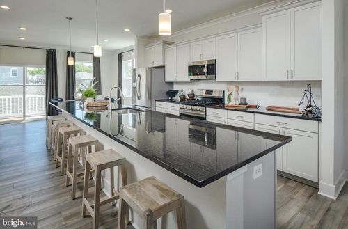 10622 Roundstone Ln, WHITE PLAINS, MD, 20695 | Card Image