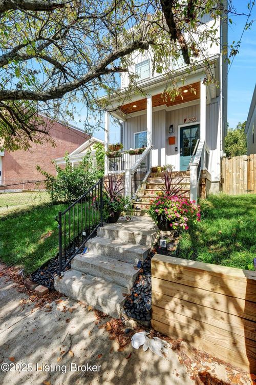 605 E Kentucky St, Louisville, KY, 40203-2527 | Card Image