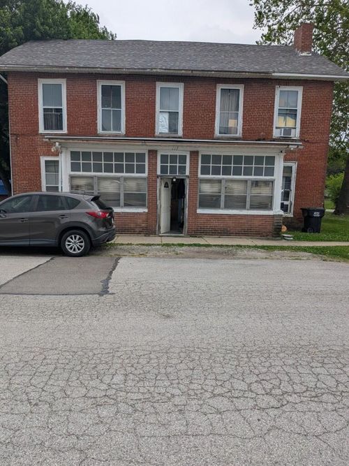 117 S Virginia St, Rockville, IN, 47872-1919 | Card Image