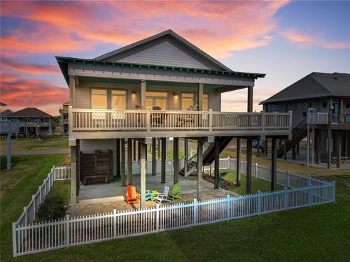 2570 Whitecap, Crystal Beach, TX, 77650 | Card Image