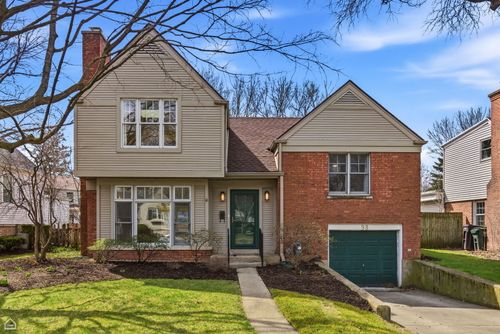 98 Williamsburg Rd, Evanston, IL, 60203-1813 | Card Image