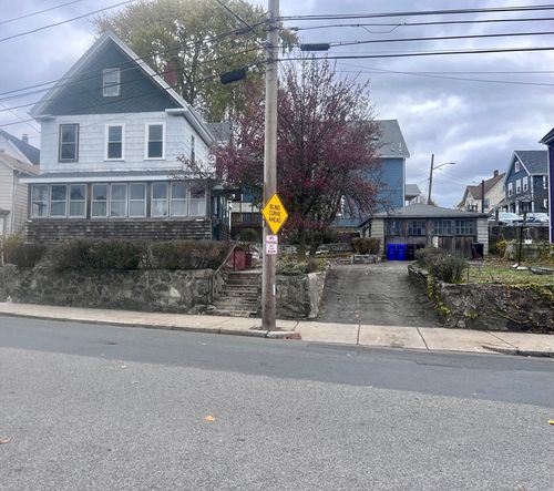 74 Madison St, Malden, MA, 02148-6814 | Card Image
