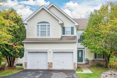3 Green Hill Rd, Hackettstown, NJ, 07840-3335 | Card Image