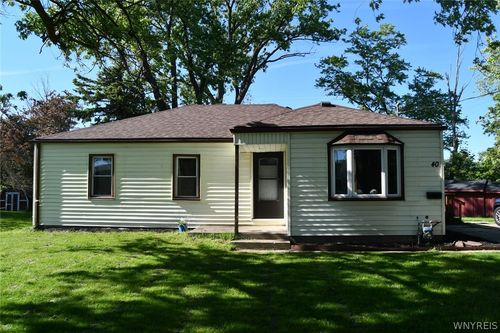 40 North Dr, Lackawanna, NY, 14218-3631 | Card Image