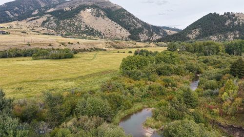 3592 Bridger Canyon Rd, Bozeman, MT, 59715-8431 | Card Image