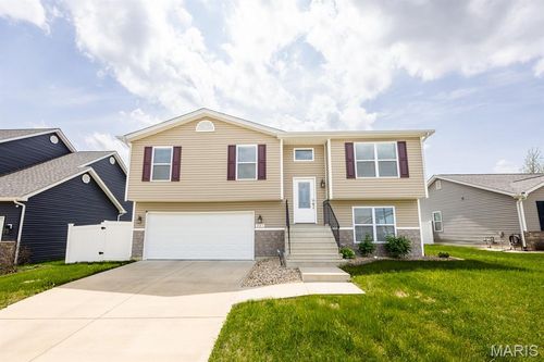 301 Cherylwood Dr, Fairview Heights, IL, 62208-2975 | Card Image