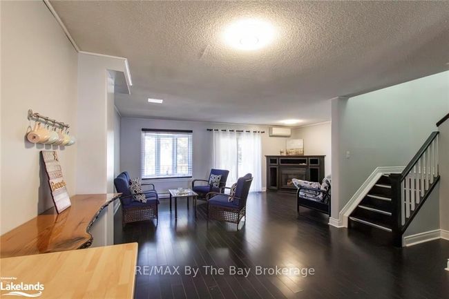 8 - 39 28th St S, Condo with 3 bedrooms, 2 bathrooms and 1 parking in Wasaga Beach ON | Image 15