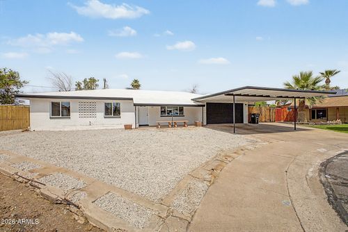 3210 N 49th Ave, Phoenix, AZ, 85031-3656 | Card Image