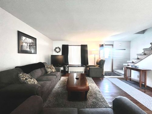 apt-27-155 Dorr Dr, Rutland, VT, 05701-3851 | Card Image