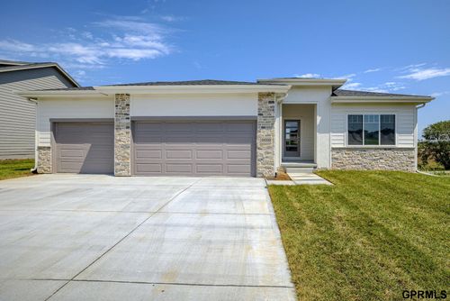 11003 N 169th St, Bennington, NE, 68007-5059 | Card Image