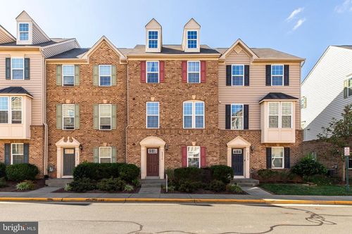 42616 Freistadt Sq, STERLING, VA, 20166-2610 | Card Image