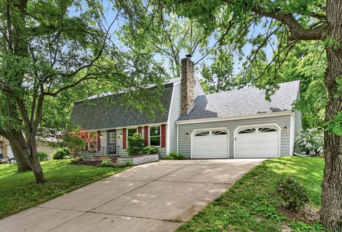 113 E 135th St, Burnsville, MN, 55337-4013 | Card Image