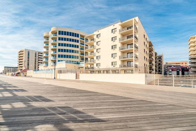 View of building exterior | Image 22