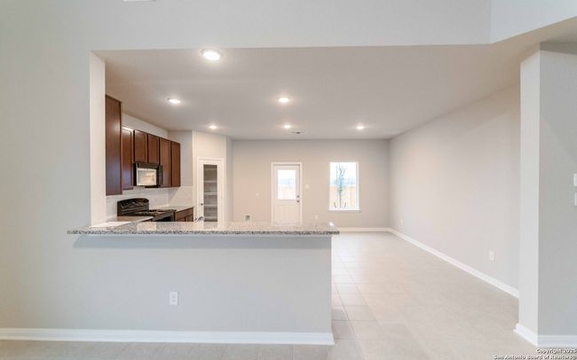 308 Angus Dr, House other with 4 bedrooms, 3 bathrooms and null parking in Seguin TX | Image 6