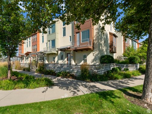4811 W Daybreak Pkwy, South Jordan, UT, 84009-4818 | Card Image