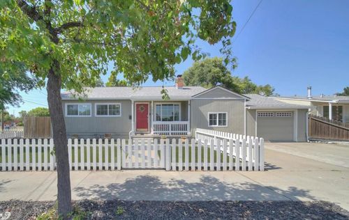 1024 Locust St, Livermore, CA, 94551-2035 | Card Image