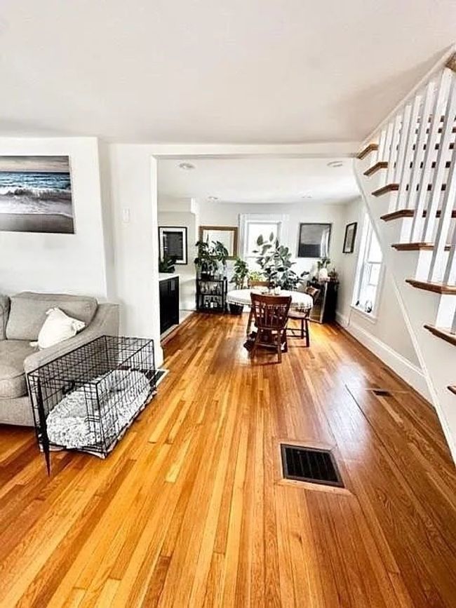 58 Beacon St, House other with 2 bedrooms, 1 bathrooms and null parking in Winthrop MA | Image 4