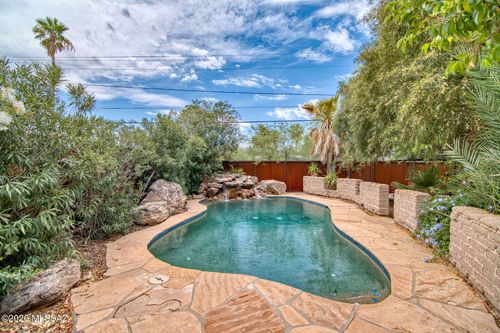 2217 N Tucson Boulevard, Tucson, AZ, 85716 | Card Image