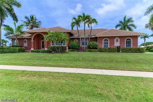 98 Gulfport Ct, MARCO ISLAND, FL, 34145-4104 | Card Image