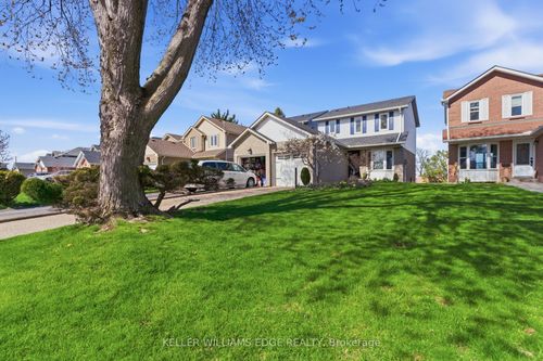 2376 Brunswick Crt, Burlington, ON, L7P4P2 | Card Image