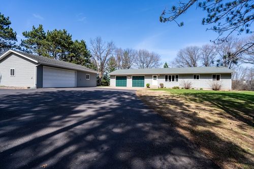 4437 Old Wells Rd, Eau Claire, WI, 54703-1446 | Card Image