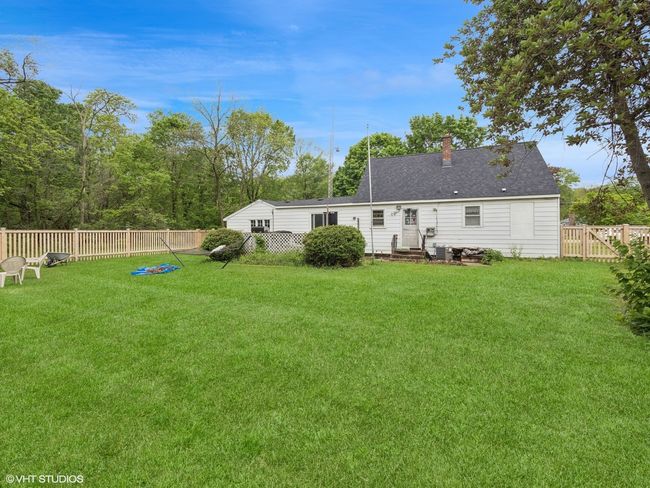 1345 Winaki Trl, House other with 3 bedrooms, 1 bathrooms and 2 parking in Algonquin IL | Image 20