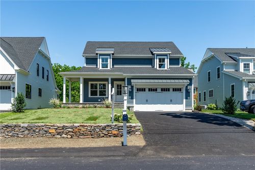 15 Cora St, East Greenwich, RI, 02818-2501 | Card Image
