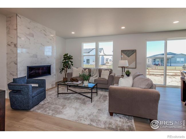 LIVING ROOM | Image 4