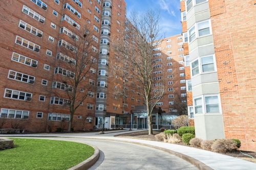 512-4960 N Marine Drive, Chicago, IL, 60640 | Card Image