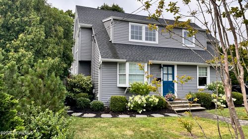 815 Woodcrest Dr, Spring Lake, NJ, 07762-2247 | Card Image