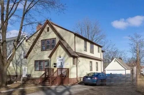 147 Draper Ave, Waterford, MI, 48328-3883 | Card Image