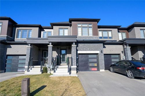 8 Owl Lane, Caledonia, ON, N3W0G4 | Card Image