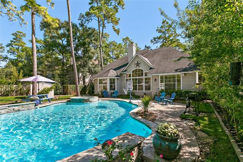 35 Larks Aire Pl, The Woodlands, TX, 77381-6447 | Card Image