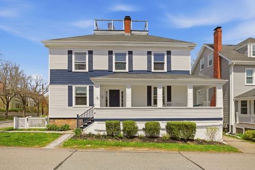 8 Champlin St, Newport, RI, 02840-2879 | Card Image