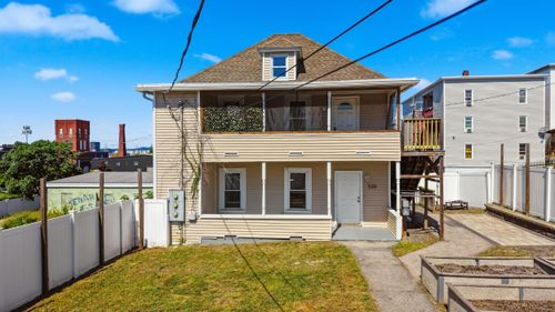 538 Somerville Street, Manchester, NH, 03103 | Card Image