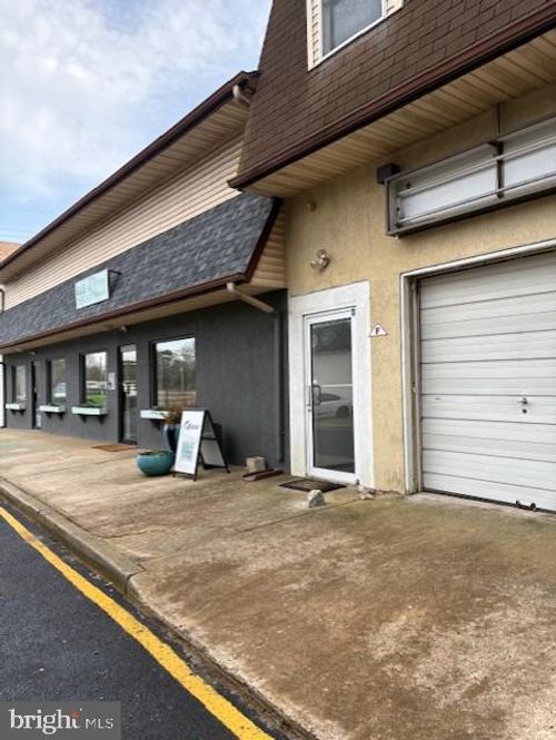 5-325 Route 72 E, MANAHAWKIN, NJ, 08050-3590 | Card Image