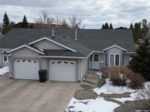 93 Russell Drive, Yorkton, SK, S3N4E6 | Card Image