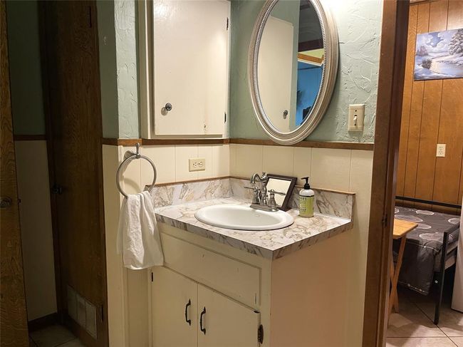 403 N Hall St, House other with 5 bedrooms, 3 bathrooms and null parking in Fairfield TX | Image 16