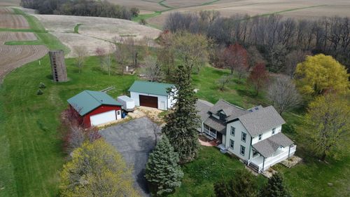 24205 Payne Rd, SHANNON, IL, 61078-9106 | Card Image