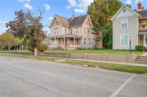 302 E Court St, Paris, IL, 61944-2213 | Card Image