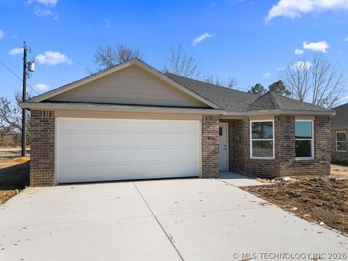 5010 S Mockingbird Ln, Atoka, OK, 74525-6856 | Card Image