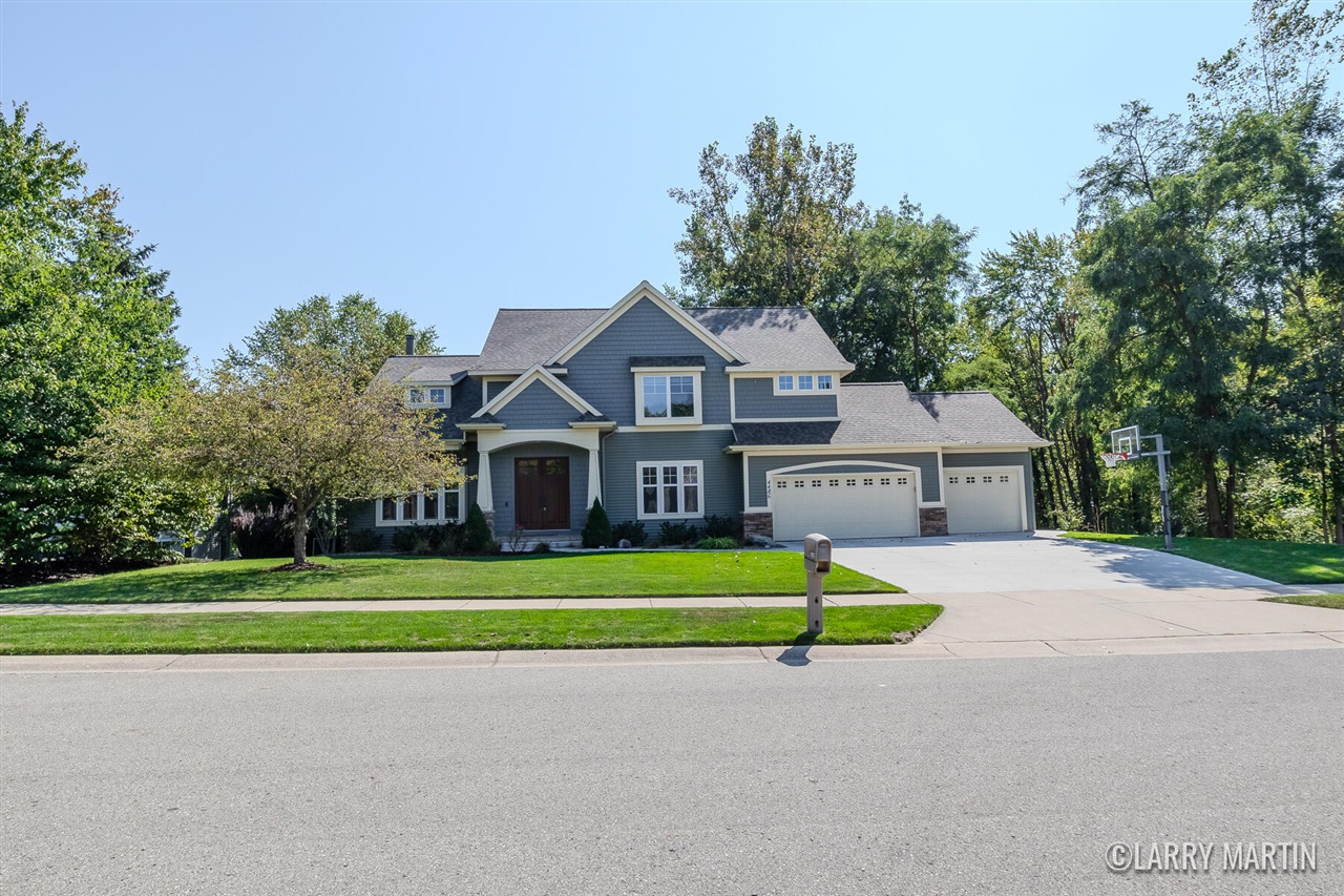 Penny Ln, Wyoming, MI 49418