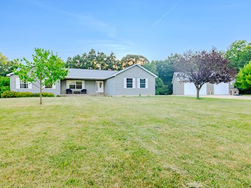 11231 Prairie Rdg, Middleville, MI, 49333-8082 | Card Image