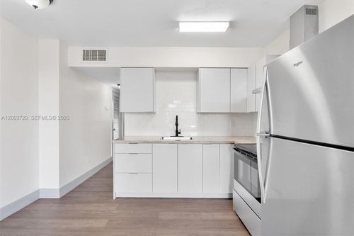 111-1715 N 16th Ave, Hollywood, FL, 33020-2502 | Card Image