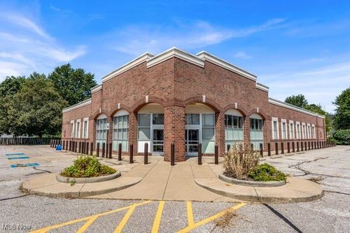 267 N Main St, Wellington, OH, 44090-1045 | Card Image