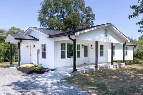 5405 Window Cliff Rd, Baxter, TN, 38544-4951 | Card Image