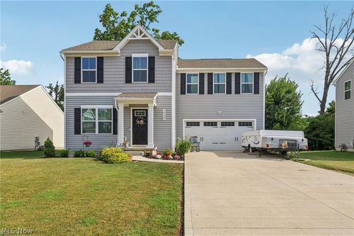 34329 Sylvia Dr, Eastlake, OH, 44095-2181 | Card Image