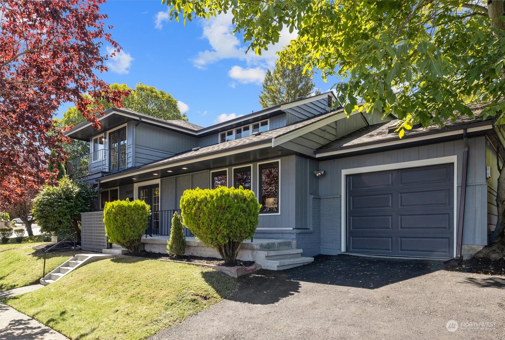 Spear Pl, Seattle, WA 98118