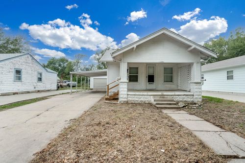 2041 S Wichita St, Wichita, KS, 67213-4922 | Card Image