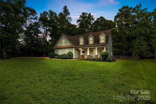 481 Evergreen Rd, Lake Wylie, SC, 29710-7055 | Card Image